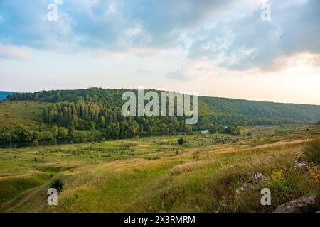 Das Tal des Flusses Krasivaya Mecha. Bezirk Efremovskiy, Region Tulskiy, Russland Stockfoto