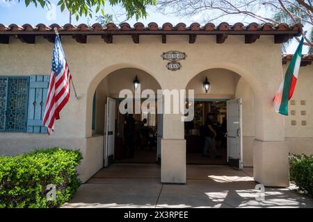 San Diego, CA. April 2024. Fassade des Hauses Iran in Balboa Park's House of Pacific Relations International Cottages Stockfoto