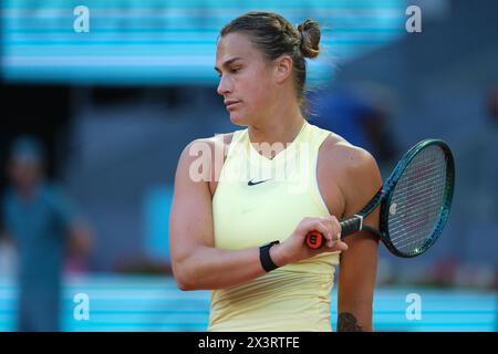 Aryna Sabalenka gegen Robin Montgomery im Spiel der Frauen-Singles-Runde 32 am sechsten Tag der Mutua Madrid Open im La Caja Magica im April Stockfoto