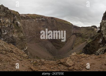 Landschaft auf dem Krater des ruhenden Vesuv-Vulkans, Neapel, Kampanien, Italien Stockfoto