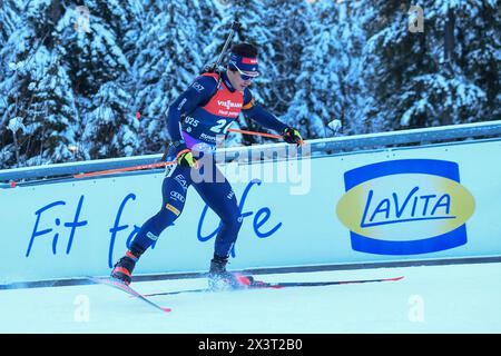 Ruhpolding, Deutschland. Januar 2024. RUHPOLDING, DEUTSCHLAND - 13. JANUAR: Tommaso Giacomel aus Italien tritt beim 10 km-Sprint der Männer beim BMW IBU World Cup Biathlon Ruhpolding am 13. Januar 2024 in Ruhpolding an.240113 SEPA 24 043 - 20240113 PD26188 Credit: APA-PictureDesk/Alamy Live News Stockfoto