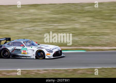 Oschersleben, Deutschland. April 2024. Maro Engel TEAM WINWARD fährt MERCEDES-AMG GT3 DTM auf der Rennstrecke Oschersleben Motorsport Arena. Europäischer Motorsport-Wettbewerb. Quelle: Kyryl Gorlov/Alamy Live News Stockfoto