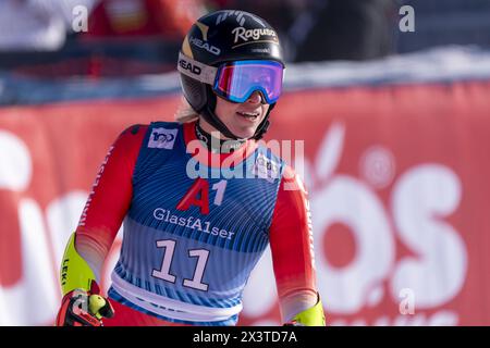 Zauchensee, Salzburg. Januar 2024. ZAUCHENSEE, SALZBURG - 12. JANUAR: Lara gut-Behrami aus der Schweiz beim Audi FIS Ski World Cup Damen Super-G (St. Moritz) Zauchensee am 12. Januar 2024 in Zauchensee, Salzburg.240112 SEPA 12 009 - 20240112 PD23043 Credit: APA-PictureDesk/Alamy Live News Stockfoto