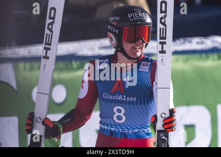 Zauchensee, Salzburg. Januar 2024. ZAUCHENSEE, SALZBURG - 12. JANUAR: Cornelia Huetter aus Österreich beim Audi FIS Ski World Cup Damen Super-G (St. Moritz) Zauchensee am 12. Januar 2024 in Zauchensee, Salzburg.240112 SEPA 12 004 - 20240112 PD23049 Credit: APA-PictureDesk/Alamy Live News Stockfoto