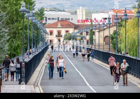 puente de Hierro, Río Ebro , inaugurado en 1882, - Puente de Sagasta -, Logroño, La Rioja , Spanien, Europa Stockfoto