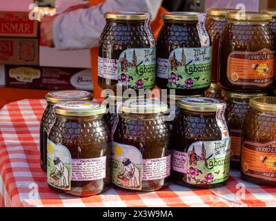 miel de brezo cantabra, Cabezón de la Sal, comarca Saja-Nansa, Kantabrien, Spanien Stockfoto