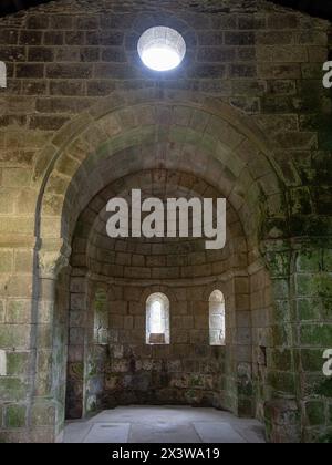 iglesia de Santa Isabel, Monasterio de San Juan de Caaveiro, parque Natural Fragas del Eume,​ provincia de La Coruña, Galicien, Spanien Stockfoto