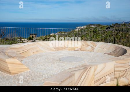 North Head Manly, Yiningma Lookout auf der Fairfax Track bietet einen Blick über Sydney und über die Tasmansee, die für Walbeobachtungen beliebt ist, Sydney, Australien Stockfoto