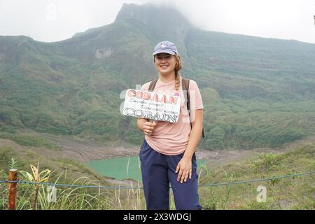 Touristen Urlaub auf Mount Kelud. Der Mount Kelud ist einer der Vulkane Indonesiens, die zuletzt 2014 ausbrachen Stockfoto