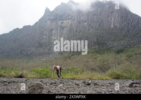 Touristen Urlaub auf Mount Kelud. Der Mount Kelud ist einer der Vulkane Indonesiens, die zuletzt 2014 ausbrachen Stockfoto