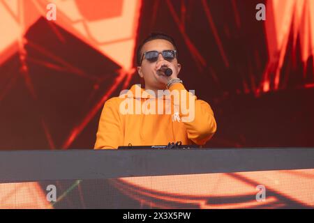 27. APRIL 2024 Kingsland Festival ROTTERDAM ROTTERDAM, NIEDERLANDE - 27. APRIL: Trobi besucht das Kingsland Festival im Zuiderpark am 27. April 2024 in Rotterdam, Niederlande. Foto: Marcel Koch/BSR Agency 66466626.jpg Rotterdam Zuiderpark Niederlande Inhalte können nicht direkt oder indirekt über Dritte in den Niederlanden weiterverbreitet werden. Copyright: XBSRxAgencyx Stockfoto