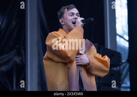 27. APRIL 2024 Kingsland Festival ROTTERDAM ROTTERDAM, NIEDERLANDE - 27. APRIL: Flemming besucht das Kingsland Festival im Zuiderpark am 27. April 2024 in Rotterdam, Niederlande. Foto: Marcel Koch/BSR Agency 66489724.jpg Rotterdam Zuiderpark Niederlande Inhalte können nicht direkt oder indirekt über Dritte in den Niederlanden weiterverbreitet werden. Copyright: XBSRxAgencyx Stockfoto