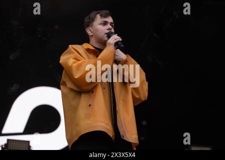 27. APRIL 2024 Kingsland Festival ROTTERDAM ROTTERDAM, NIEDERLANDE - 27. APRIL: Flemming besucht das Kingsland Festival im Zuiderpark am 27. April 2024 in Rotterdam, Niederlande. Foto: Marcel Koch/BSR Agency 66467628.jpg Rotterdam Zuiderpark Niederlande Inhalte können nicht direkt oder indirekt über Dritte in den Niederlanden weiterverbreitet werden. Copyright: XBSRxAgencyx Stockfoto