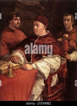 RAFFAELLO Sanzio (* 1483, Urbino, d. 1520, Roma) Papst Leo X. mit den Kardinälen Giulio de' Medici und Luigi de' Rossi 1518-19 Öl auf Holz, 154 x 119 cm Galleria degli Uffizien, Florenz Raphaels größtes Meisterwerk, möglicherweise das einzige Werk, das er in seinen letzten Jahren ohne Hilfe ausgeführt hat, ist das Porträt von Papst Leo X. und Kardinälen Luigi de' Rossi und Giulio de' Medici (später Papst Clemens VII.), beide Verwandte des Papstes. Dieses Gruppenporträt (das trotz der Existenz von Präzedenzfällen für Furore sorgte) konzentriert sich auf die zentrale Figur des Papstes. Die beiden Kardinäle, Luigi de' Stockfoto