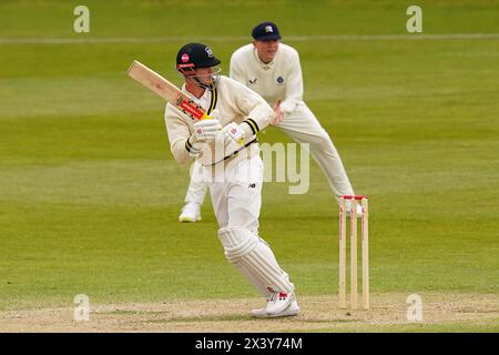 Bristol, Großbritannien, 29. April 2024. Gloucestershires Ollie Price schlug während des Spiels der Vitality County Championship Division 2 zwischen Gloucestershire und Middlesex. Quelle: Robbie Stephenson/Gloucestershire Cricket/Alamy Live News Stockfoto