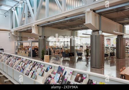 Tabakalera die Schaffung Bibliothek. Tabakalera.  Zeitgenössische Kulturzentrum. Donostia. San Sebastian. Gipuzkoa. Baskisches Land. Spanien. Europa Stockfoto