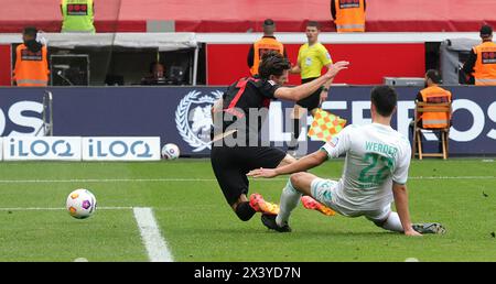 Leverkusen, Deutschland. April 2024. firo: 14.04.2024, Fußball, 1.Bundesliga, 1.Liga, Saison 2023/2024, Bayer 04 Leverkusen - SV Werder Bremen foul für Elfmeter auf HOFMANN/dpa/Alamy Live News Stockfoto