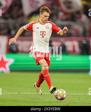 München, Deutschland. April 2024. firo : 17.04.2024, Fußball, Fußball, Champions League, Saison 2023/2024, Viertelfinale, Rückspiel, FC Bayern München - Arsenal London, Joshua Kimmich, FC Bayern München, Bayern, FCB, München, Individual Action, Credit: dpa/Alamy Live News Stockfoto