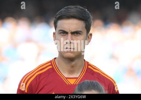 Neapel, Italien. April 2024. Paulo Dybala von AS Roma Look während des Serie A Spiels zwischen SSC Napoli vs AS Roma im Diego Armando Maradona Stadium am 28. April 2024 in Neapel, italien Endpunktzahl 2-2 (Credit Image: © Agostino Gemito/Pacific Press via ZUMA Press Wire) NUR REDAKTIONELLE VERWENDUNG! Nicht für kommerzielle ZWECKE! Stockfoto