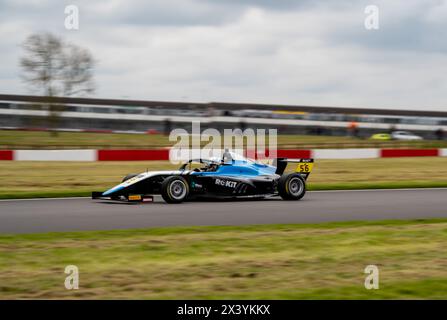 Yuanpu Cui 56 Phinsys von Argenti im Donington Park, Derby, England am 27. April 2024. Foto von Chris Williams. Nur redaktionelle Verwendung, Lizenz erforderlich für Stockfoto