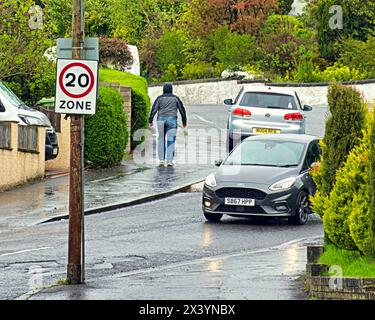 Glasgow, Schottland, Großbritannien. 29. April 2024: Straßen mit Geschwindigkeitsbegrenzung auf 20 km/h in der Stadt aufgrund eines kürzlichen Anstiegs der Todesopfer Straßen reduziert, um sicherere Straßen zu schaffen. Credit Gerard Ferry /Alamy Live News Stockfoto