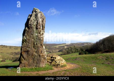 Longstone, ein megalithisches Monument in der Nähe von Mottistone auf der Isle of Wight. Stockfoto