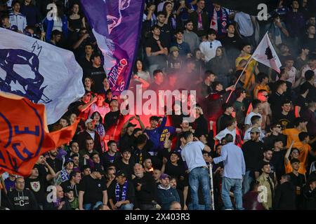 Florenz, Italien. April 2024. ACF Fiorentina Fans beim ACF Fiorentina gegen US Sassuolo, italienisches Fußball Serie A Spiel in Florenz, Italien, 28. April 2024 Credit: Independent Photo Agency/Alamy Live News Stockfoto