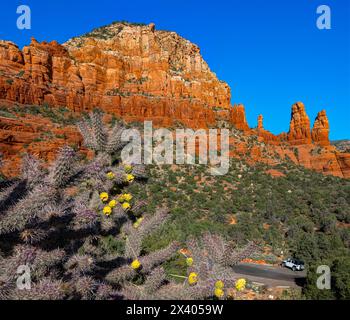 Mammoth Rock. Blick von der Kapelle des Heiligen Kreuzes. Sedona, Arizona, USA Stockfoto