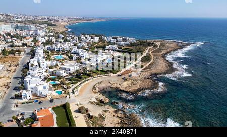 Luftaufnahme der Küste von Chloraka, Paphos, Zypern Stockfoto