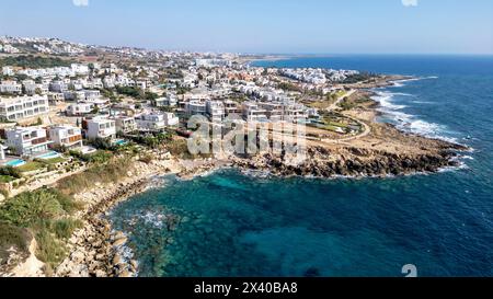 Luftaufnahme der Küste von Chloraka, Paphos, Zypern Stockfoto