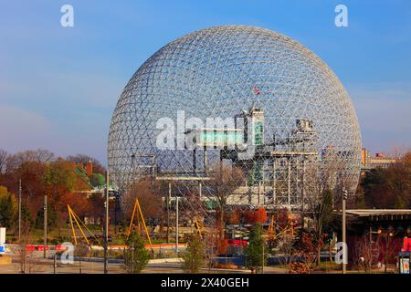 Kanada, Quebec, Montreal, Ile Sainte-Helene, Parc Jean-Drapeau, Bogen. Richard Buckminster Fuller Stockfoto