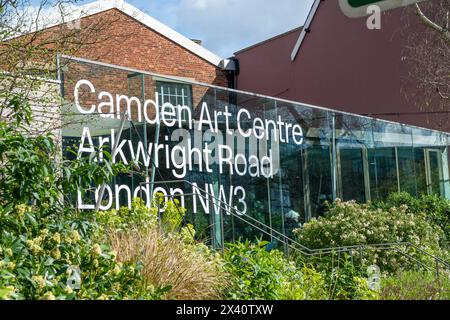 LONDON, 30. MÄRZ 2024: Camden Art Centre an der Arkwright Road, NW3. Stockfoto