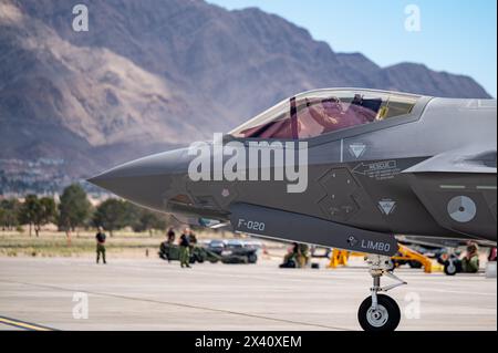 Eine Royal Netherlands Air Force (RNLAF) F-35A Lightning II Taxis auf der Fluglinie während der Red Flag-Nellis 24-2, auf der Nellis Air Force Base, Nevada, März Stockfoto