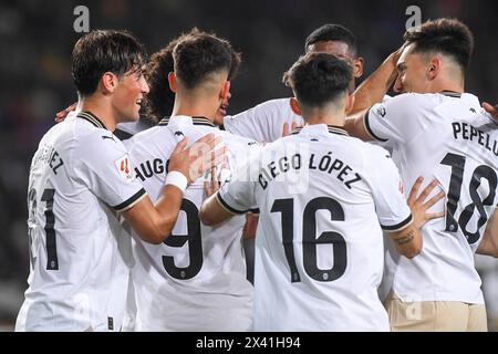 Barcelona, Spanien. April 2024. Spanien La Liga Fußball Spiel FC Barcelona gegen Valencia im Estadio Olímpico de Montjuic, Barcelona, 29. April 2024 Valencia Spieler feiern ein Tor von Hugo Duro 900/Cordon PRESS Credit: CORDON PRESS/Alamy Live News Stockfoto