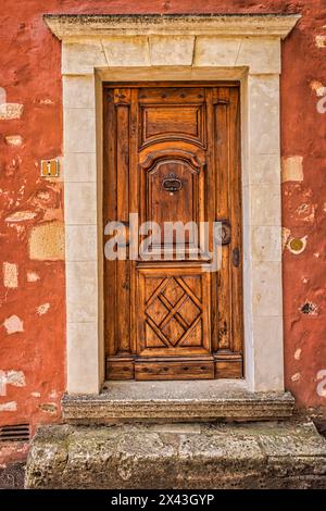 Roussillon Doorway, Provence, Frankreich Stockfoto