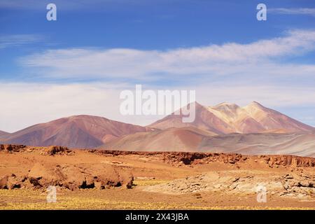 Fantastisches Hochplateau des Nationalparks Los Flamencos, Atacama-Wüste, chilenisches Altipano, Chile, Südamerika Stockfoto