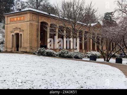 Außen- und Fassadendetails des Kurhauses in Baden-Baden Baden Baden-Baden, Deutschland. Stockfoto