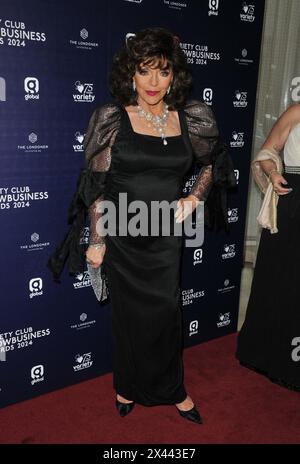 Dame Joan Collins bei den Variety Club Showbusiness Awards 2024, The Londoner Hotel, Leicester Square, am Sonntag, den 28. April 2024 in London, England, Großbritannien. CAP/CAN ©CAN/Capital Pictures Credit: Phil Loftus/Alamy Live News Stockfoto