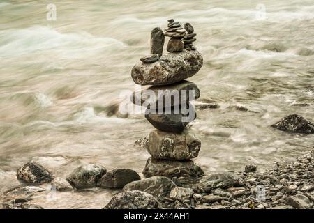 Cairn, Oybach in Oytal, bei Oberstdorf, Allgaeu, Bayern, Deutschland Stockfoto