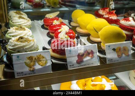 Angelina ist 2024 die erste asiatisch inspirierte italienische Bäckerei in New York City, USA Stockfoto