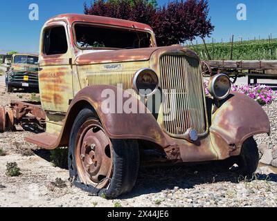 Ein alter, rostiger Truck auf einer Farm. (Nur Für Redaktionelle Zwecke) Stockfoto