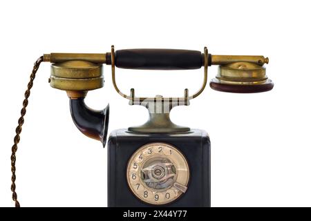 Schwarzes Telefon aus dem frühen 20. Jahrhundert auf weißem Hintergrund Stockfoto