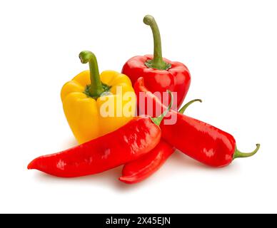 Paprika-Mischpfad isoliert auf weiß Stockfoto