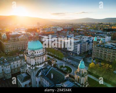 Aus der Vogelperspektive über das Stadtzentrum von Belfast Stockfoto