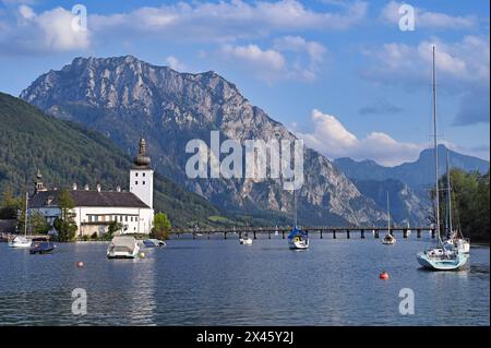 Schloss Ort Orth am Traunsee in Gmunden Landascape Stockfoto