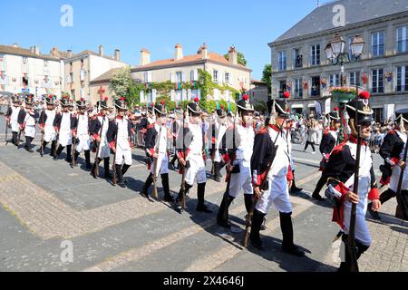 Le Dorat, Frankreich. Soldaten der napoleonischen Garde während der Septennial-Ästensionen von Dorat, die die Reliquien des Heiligen Israel und des Heiligen Theo feiern Stockfoto