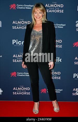 LONDON, ENGLAND - APRIL 30: Terri Dwyer nimmt am 30. April 2024 an der britischen Premiere von The Almond and the Seahorse im Vue West End Teil. Stockfoto