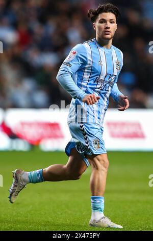 Coventry, Großbritannien. April 2024 30. Callum O'Hare von Coventry City während des Sky Bet Championship Matches Coventry City gegen Ipswich Town in Coventry Building Society Arena, Coventry, Großbritannien, 30. April 2024 (Foto: Gareth Evans/News Images) in Coventry, Großbritannien am 30. April 2024. (Foto: Gareth Evans/News Images/SIPA USA) Credit: SIPA USA/Alamy Live News Stockfoto