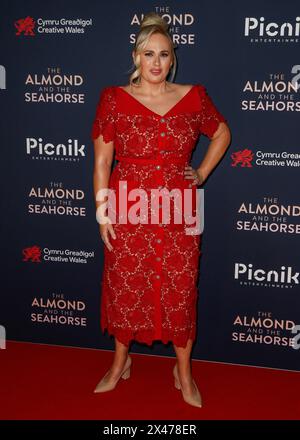 London, Großbritannien. April 2024 30. Rebell Wilson nimmt an der britischen Premiere von „The Almond and the Seahorse“ Teil, die am Vue Leicester Square in London stattfindet. Quelle: SOPA Images Limited/Alamy Live News Stockfoto