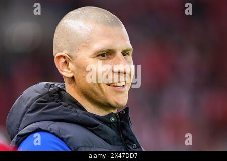 Lodz, Polen. April 2024. Dawid Szwarga Trainer von Rakow, der während des polnischen PKO Ekstraklasa League-Spiels zwischen Widzew Lodz und Rakow Czestochowa im Widzew Lodz Municipal Stadium zu sehen war. Endergebnis: Widzew Lodz vs Rakow Czestochowa 0:1. Quelle: SOPA Images Limited/Alamy Live News Stockfoto